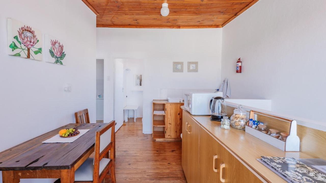 Suikerbekkie Apartment สตรุยส์บาย ภายนอก รูปภาพ
